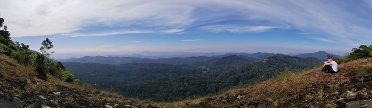 Trekking to Kannadipara at Kainagiri