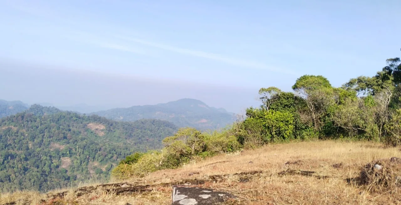 Trekking to Kannadipara at Kainagiri - Photo 2