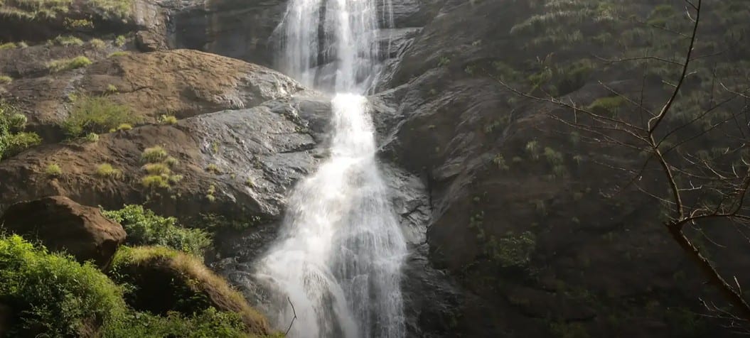 Palaruvi Falls