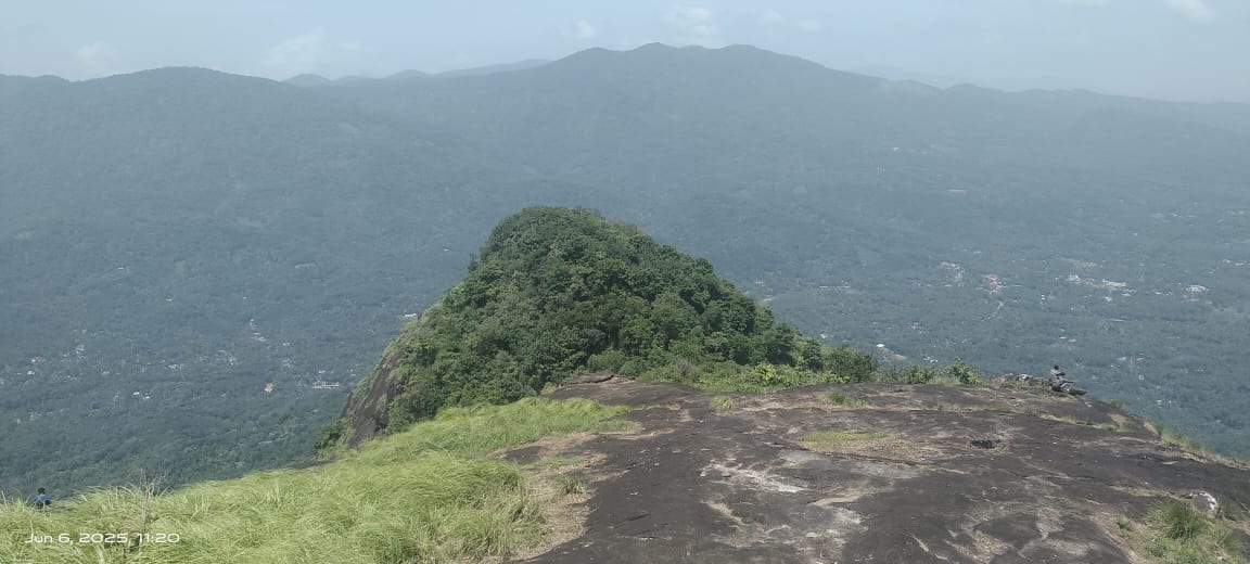 Entry to View Point at Palukachi