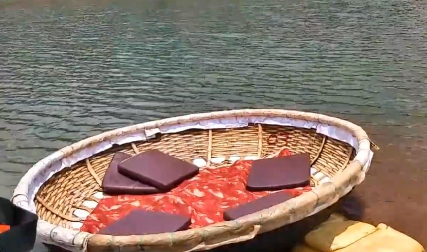 Coracle (Kuttavanchi) Ride (2 persons / 3 persons for 20 minutes) at Shendurney - Photo 2